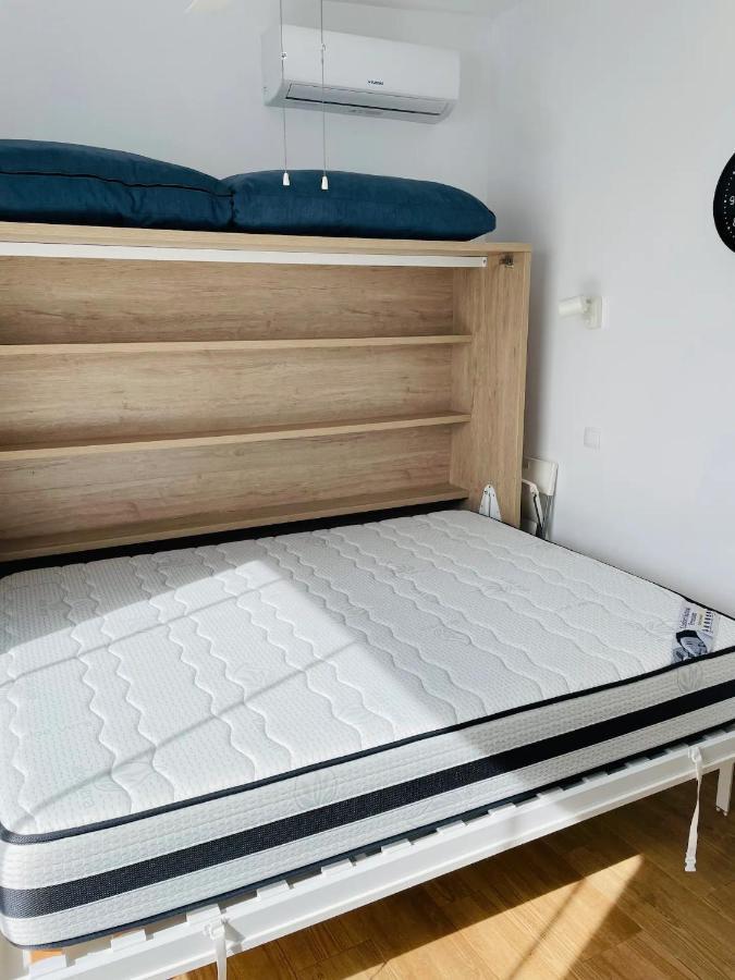 Apartamentos Alazul Jrj โกนิล เด ลาฟรอนเตรา ภายนอก รูปภาพ