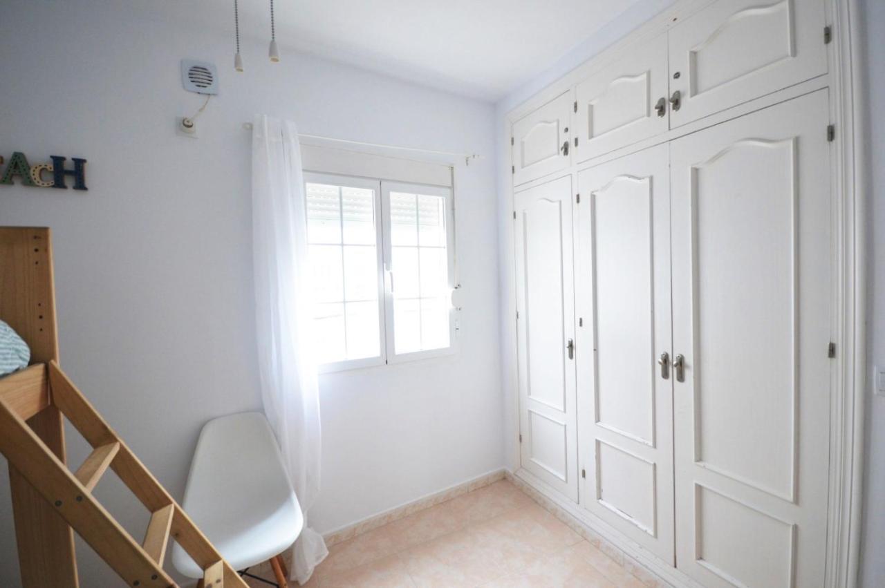 Apartamentos Alazul Jrj โกนิล เด ลาฟรอนเตรา ภายนอก รูปภาพ