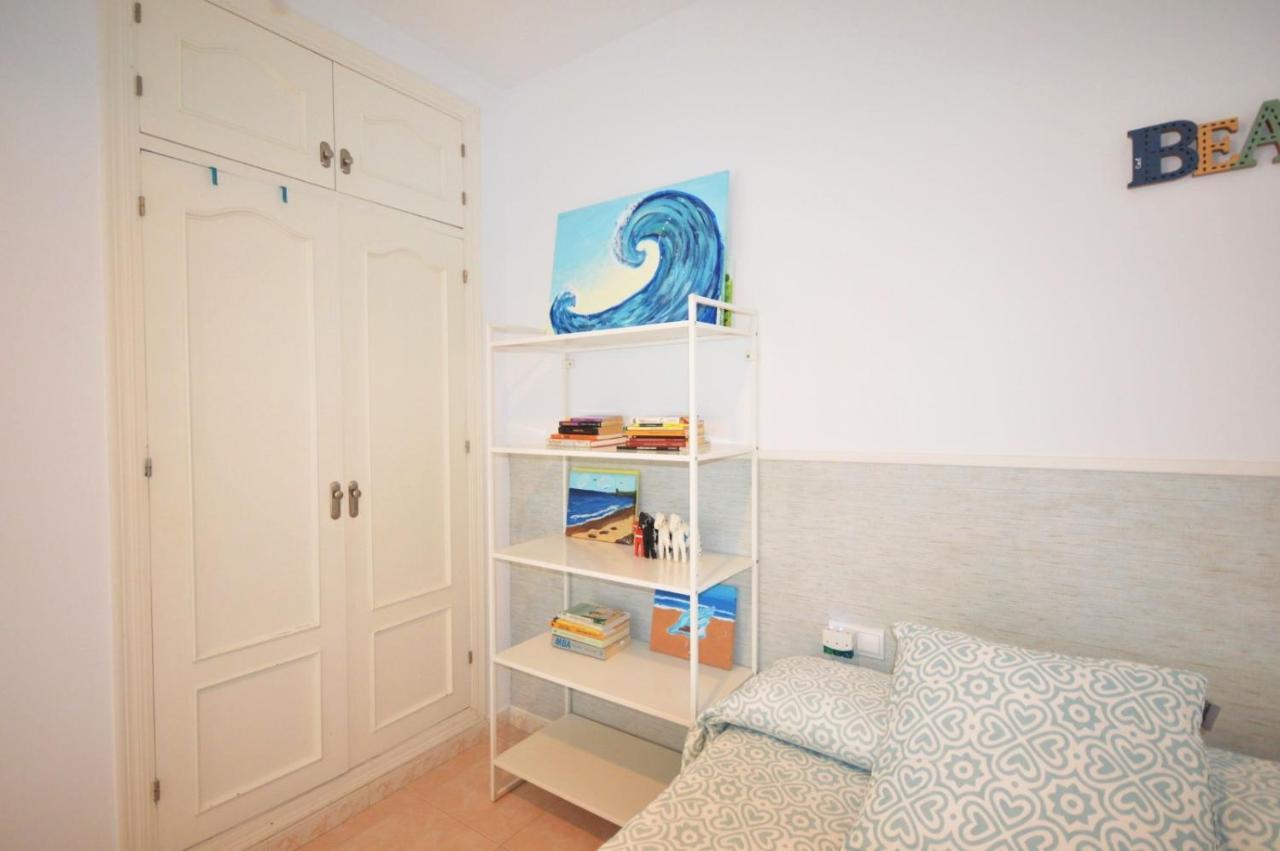 Apartamentos Alazul Jrj โกนิล เด ลาฟรอนเตรา ภายนอก รูปภาพ