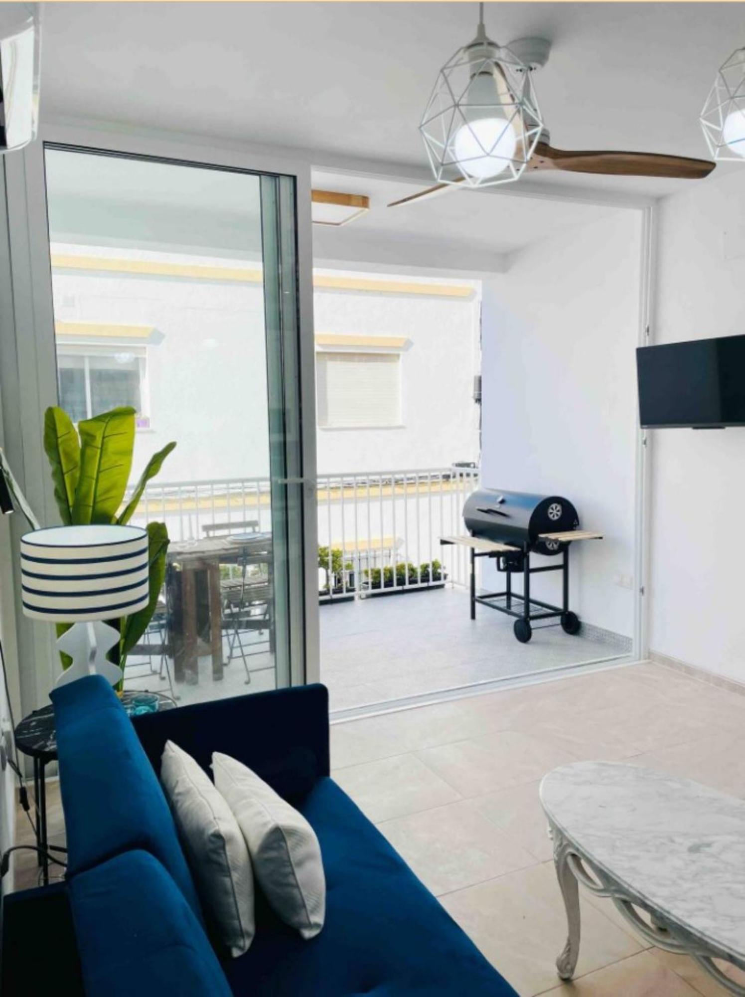 Apartamentos Alazul Jrj โกนิล เด ลาฟรอนเตรา ภายนอก รูปภาพ